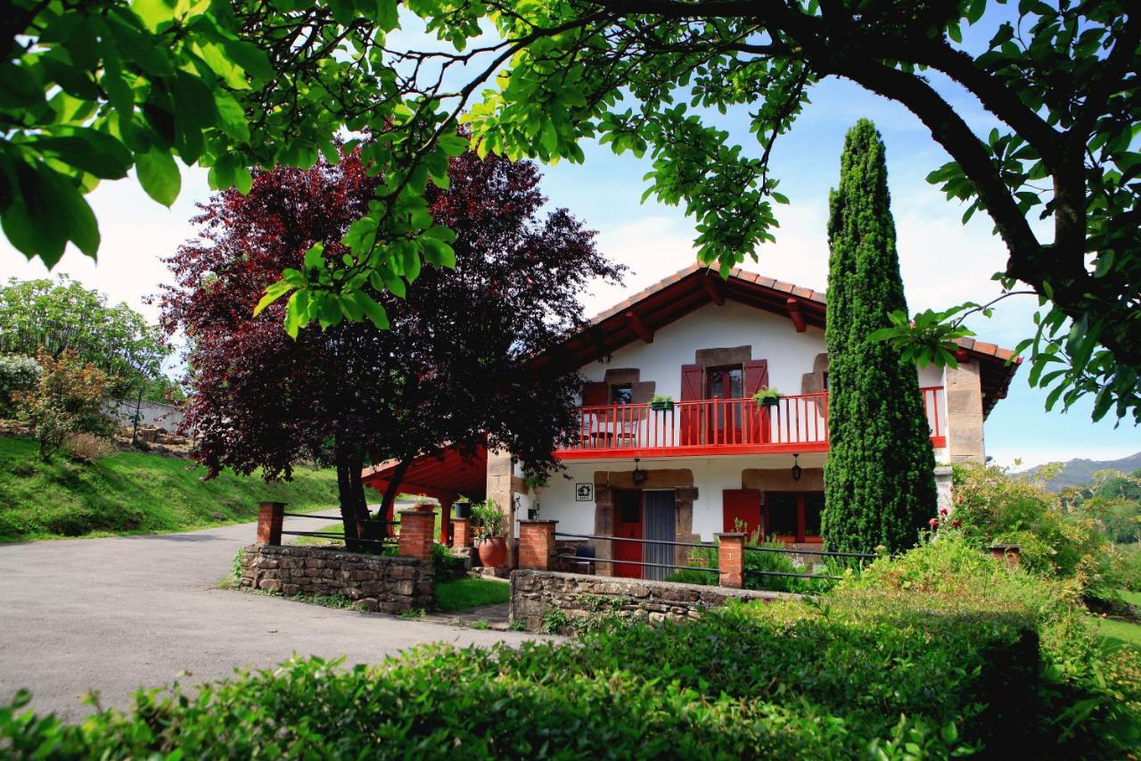 Casa Rural Malkornea Guest House Maya del Baztan ภายนอก รูปภาพ